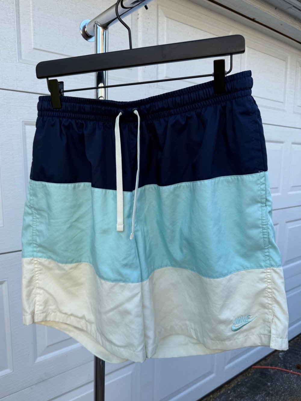 Nike City Edition Mens Swim Trunks Shorts XL - 7" Woven Flow Blue Colorblock